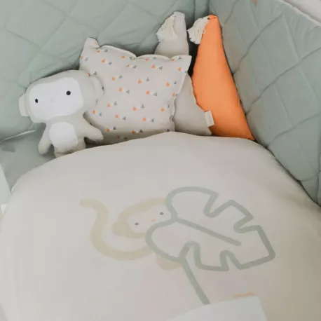 Bonjourbébé Protector de Cuna 60/70 Monstera Monkey detalle