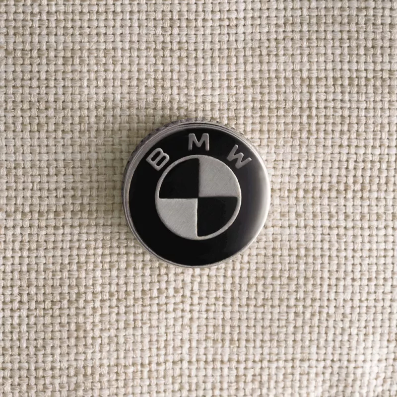 nuna-silla-paseo-trvl-bmw-logo