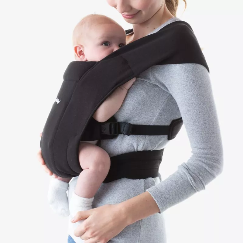 Mochila portabebés Embrace Pure Black EBCEMABLK